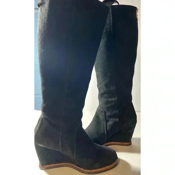 Black Knee-High Women's Boots - Picture 5 of 8